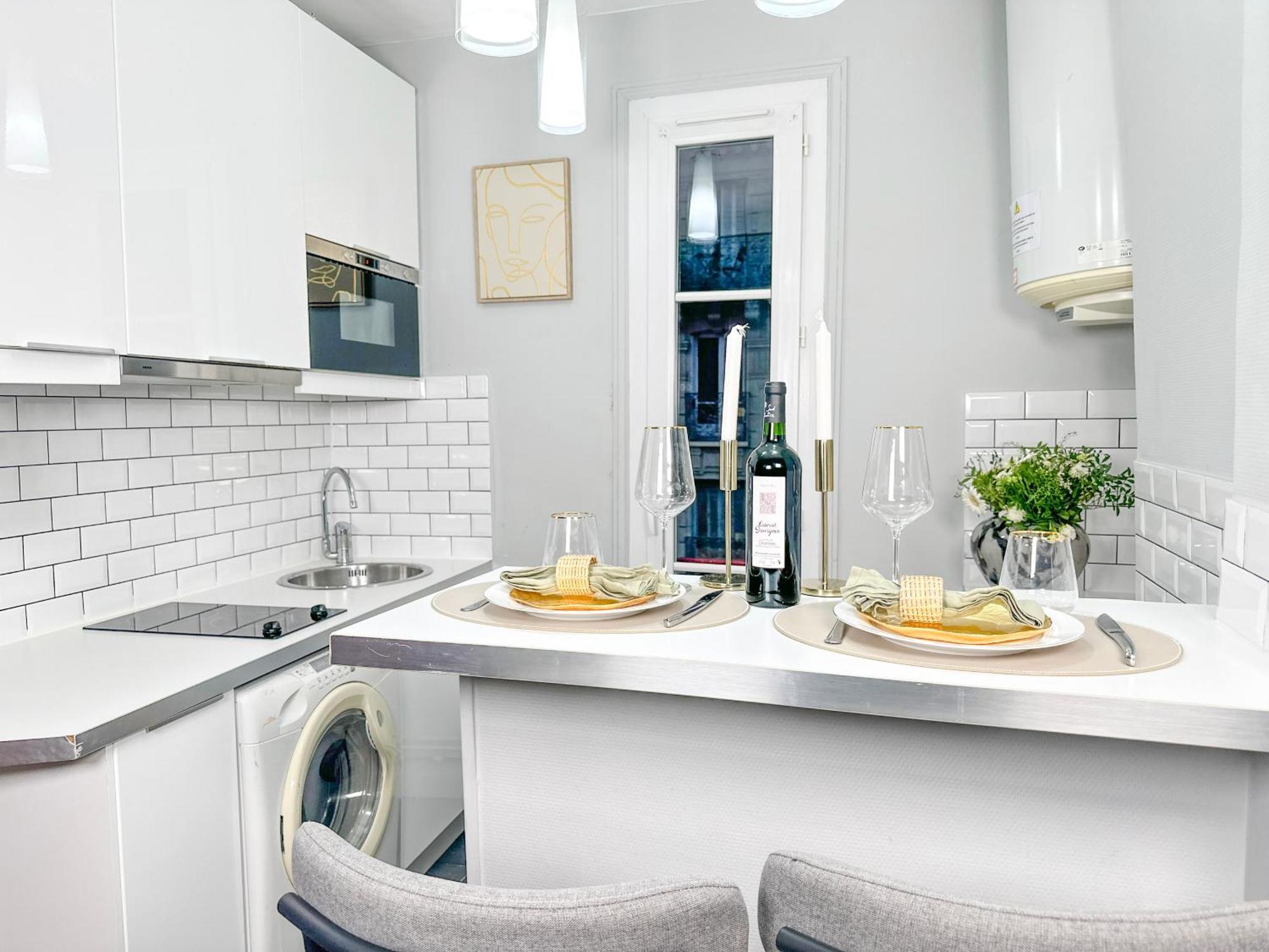 Stunning Apartment Near Eiffel Tower パリ エクステリア 写真
